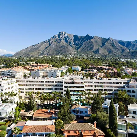 Apartment Stunning Renovated 2-bedroom In Golden Mile Marbella